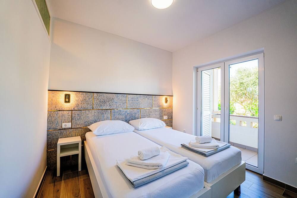 Resort Trcol - Novalja