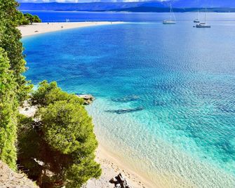 Villa Giardino Heritage Boutique Hotel Bol - Bol - Strand