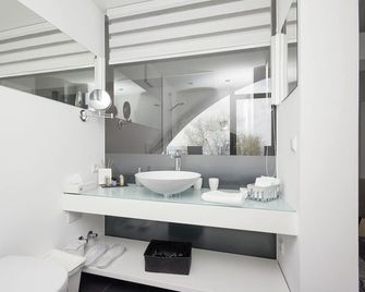 Hotel Seehof - Uhldingen-Mühlhofen - Bathroom