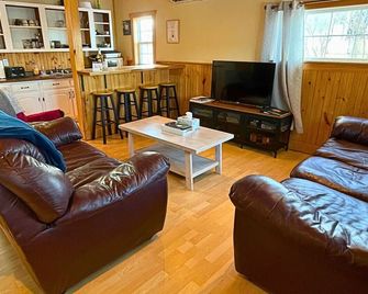 The Nook - Sherbrooke Cottages - Summerside - Σαλόνι