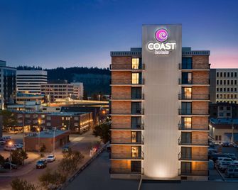 Coast Prince George Hotel by APA - Prince George - Building