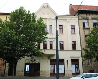 Choco Home & Hostel - Cluj Napoca - Building