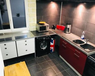 Appartement La Perle Noire - Agde - Kitchen