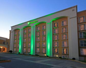Holiday Inn Monclova - Monclova - Building