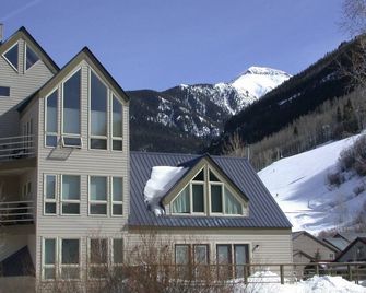 Viking Lodge 216 by AvantStay Great Ski Access Walk to Downtown - Telluride - Edificio