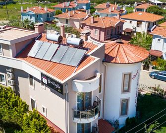 Cunda Giritlioglu Otel - Ayvalık - Edificio