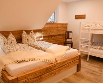 Hühnerstall, 65qm, Balkon, 2 Schlafzimmer, max. 6 Personen - Lauterbach (Schwarzwald) - Schlafzimmer