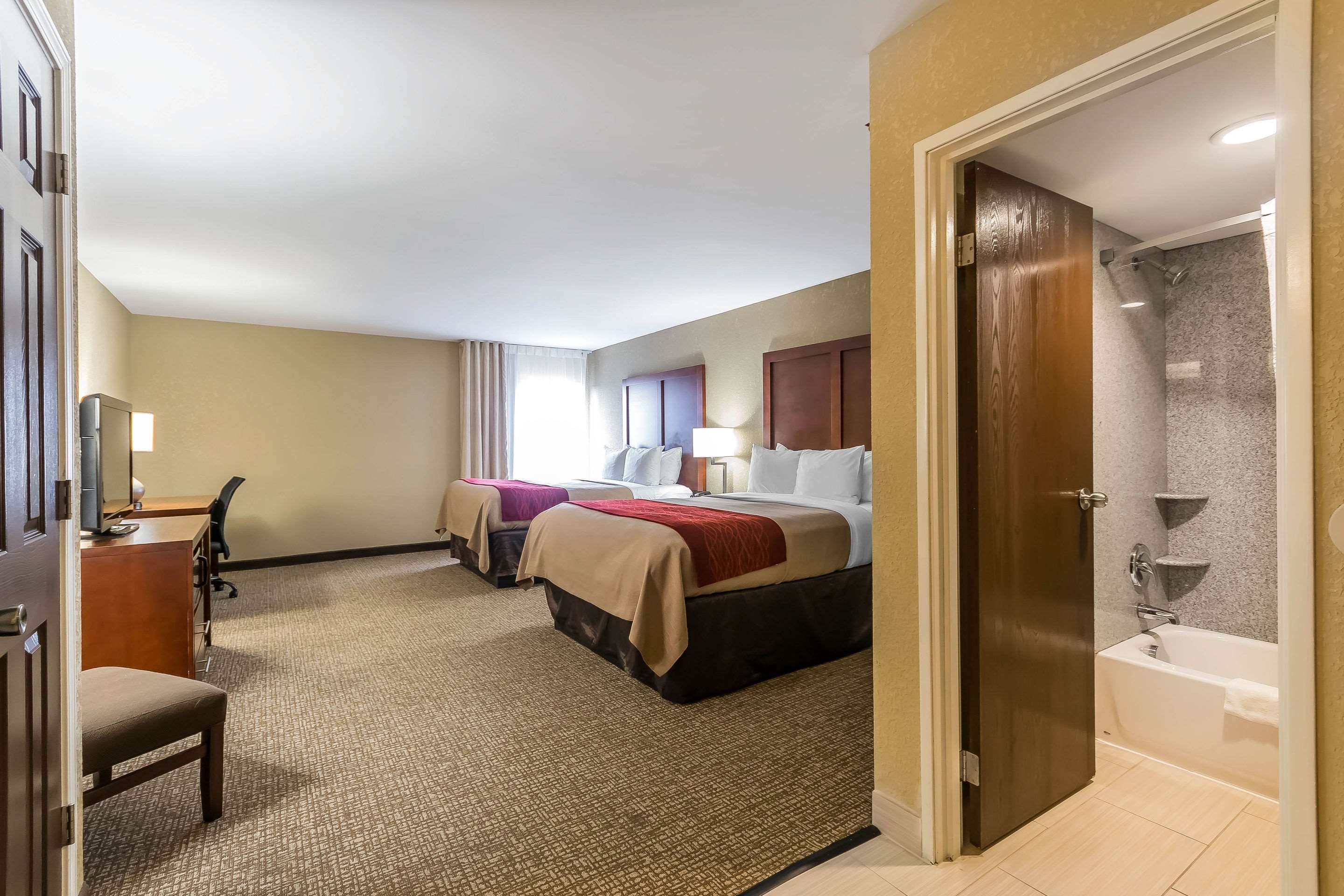 Comfort Inn & Suites
