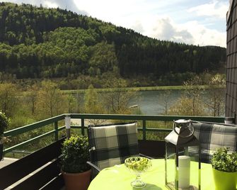 Modern apartment in Winterberg sea pearl on the lake in the low-field - Winterberg - Balkon