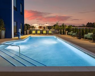 Tru by Hilton Cleveland - Cleveland - Pool