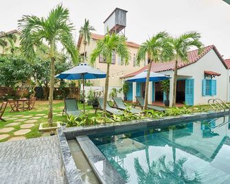 Legend Oasis Boutique Hoi An Hotel - Hoi An - Pool