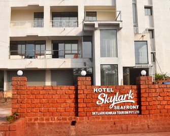 The Byke Skylark Seafront Resort, Dapoli - Dāpoli - Edificio
