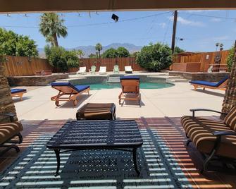 A Home Away From Home - Cathedral City - Pool