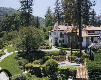 Chateau du Sureau - Oakhurst - Rakennus