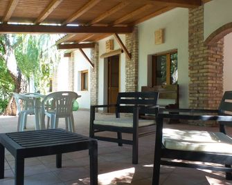 Campomarino (CB) Villa immersed in the green Molise countryside 6 km from the sea. - Campomarino - Terasa