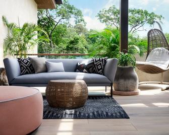Kimpton Grand Roatan Resort And Spa - Coxen Hole - Bedroom