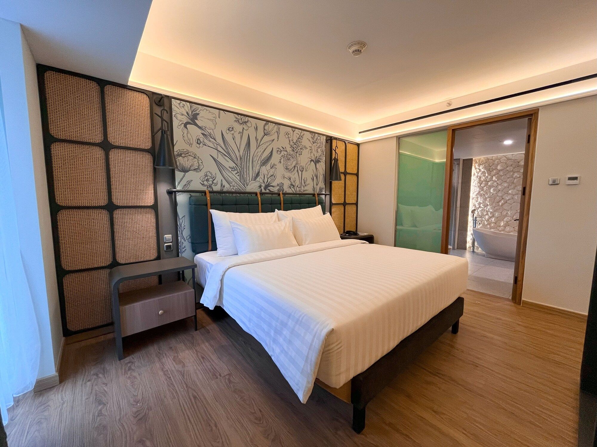 Luminor Hotel Legian Seminyak - Bali - Sidemen