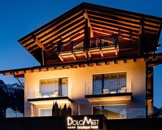 Dolomeet Boutique Hotel - Pinzolo - Building