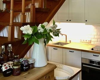 Cozy thatched cottage on the Elbe - Lüdersburg - Kitchen