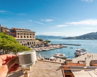 L'isola che non c'è, Terre Marine - Portovenere