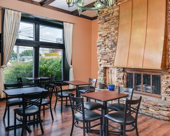 Soudersburg Inn & Suites Lancaster - Ronks - Restaurante