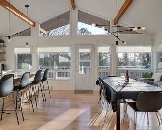 Lac d'Argent - Spa - Satellite - Eastman - Salle à manger