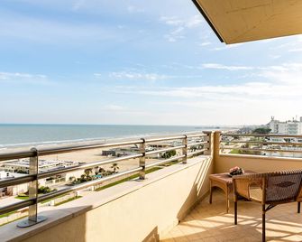 Hotel Mazzanti - Milano Marittima - Balcón