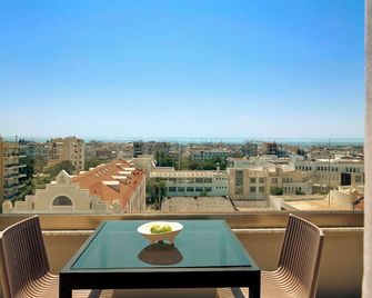 تزيوس تيسالونيكي لازارت، ترايدمارك كوليكشن باي ويندام - ثيسالونيكي - شرفة