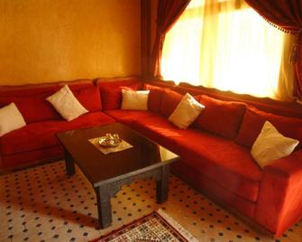Hotel Marmar - วาร์ซาเซต - ห้องนั่งเล่น