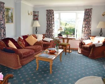 White Heather Farmhouse - Kenmare - Sala de estar