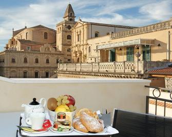 Hotel Porta Reale - Noto - Balcony