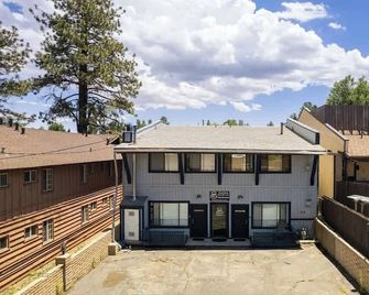 Grizzly Bear, Perfect Location in the Village - Big Bear Lake - Bygning