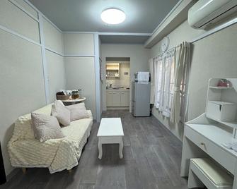 Kobayashi Building - טוקיו - סלון