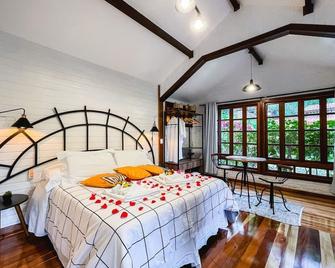 Pousada Solar D'Araucária - Gonçalves - Schlafzimmer