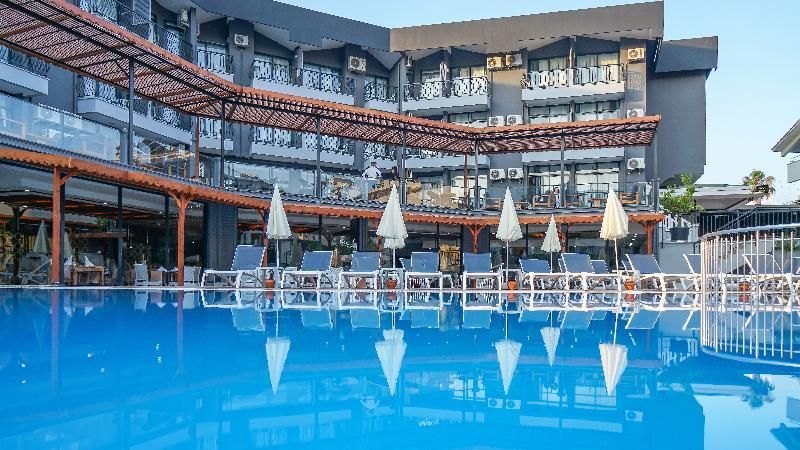 Clover Magic Park Side Otel - سيد - حوض السباحة