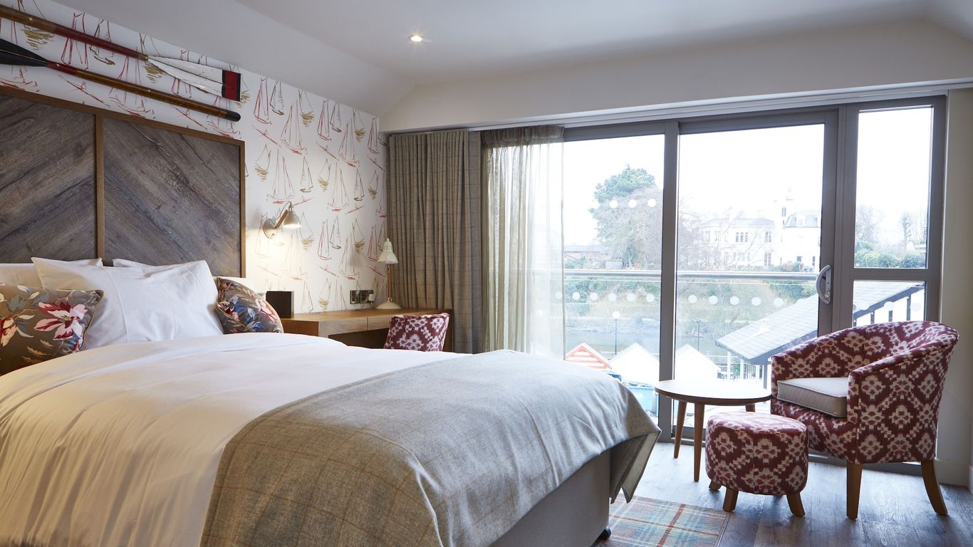 The Boathouse Inn & Riverside Rooms