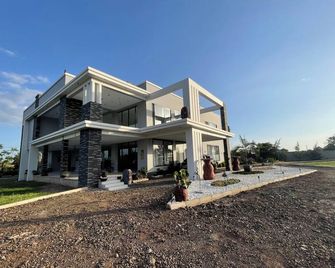 Urban Escape - Arusha - Edificio