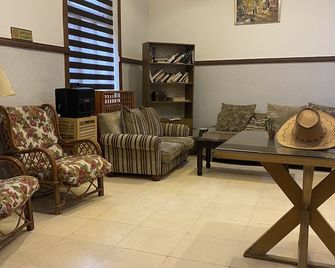 New Park Hotel - עמאן - סלון