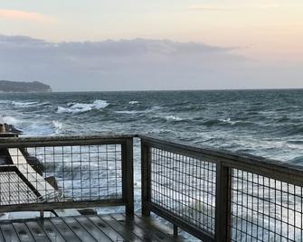 Sunset Beach Haven; Seriously Waterfront-'It's Like Living on a Boat', Whidbey - Oak Harbor - Balkon