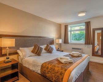 Relaxing Stay with Lush Gardens | Quiet Escape Near the Sea - Nairn - Soveværelse