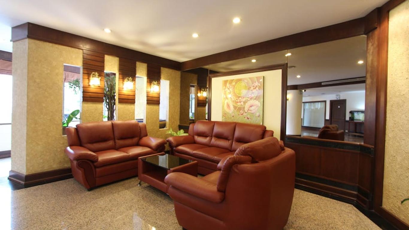 كاميلوت هوتل باتايا