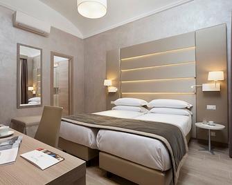 Kennedy Hotel - Rome - Phòng ngủ