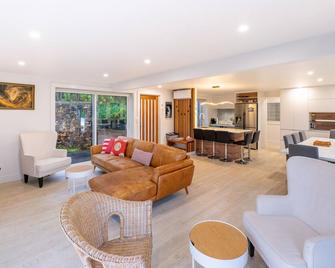 Kingfisher Views - Premium family house in Oneroa - Oneroa - Salon