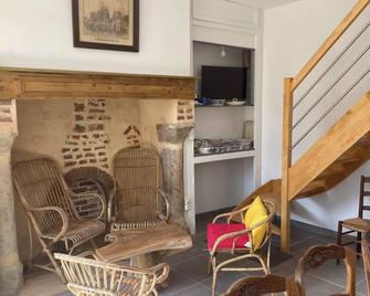 Gîte l'Ancienne Lieutenance à 200m de la plage - Veules-les-Roses - Veules-les-Roses - Sala de estar
