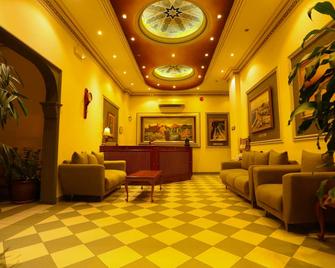ltlalat Al Shorouq Hotel - Muscat - Lobby