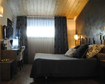 Hotel Santa Bàrbara - Cercs - Bedroom