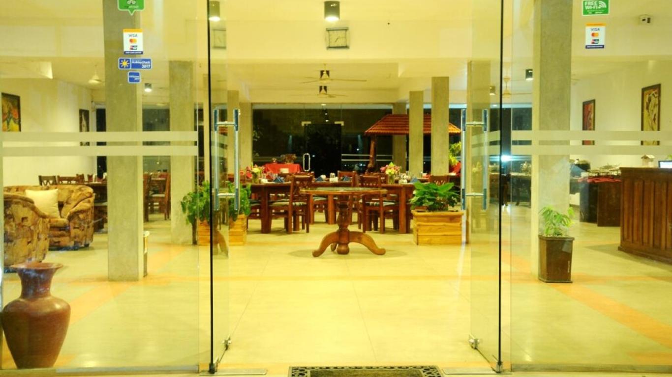 Lake Wind Hotel