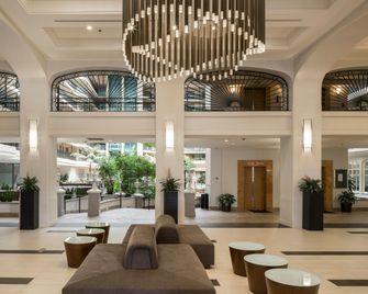 Embassy Suites by Hilton Anaheim North - Anaheim - Resepsjon