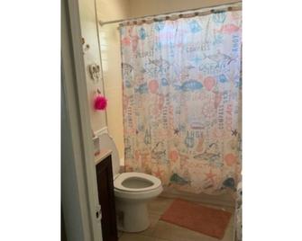 Mermaid retreat in the country - Grant-Valkaria - Bathroom