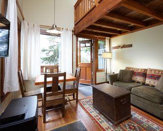 Middle Beach Lodge - Tofino - Stue